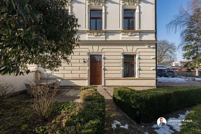 Prodej vícegeneračního domu, Lázně Bělohrad, Lázeňská, 529 m2