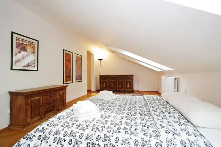 Pronájem bytu 3+kk, Praha - Nové Město, Odborů, 96 m2