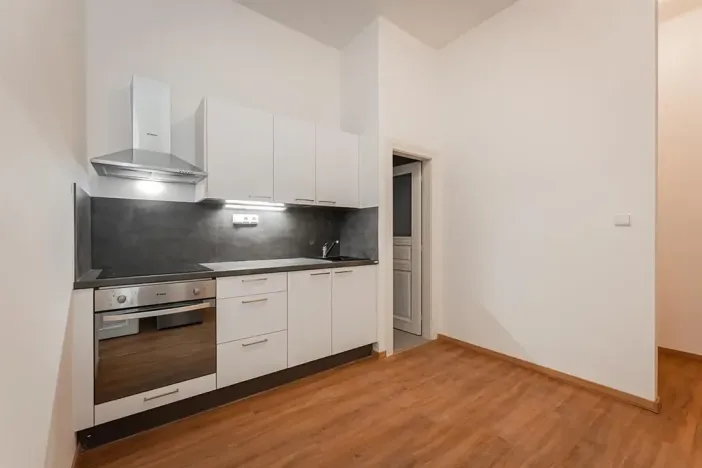 Pronájem bytu 2+kk, Praha - Nové Město, Lípová, 41 m2