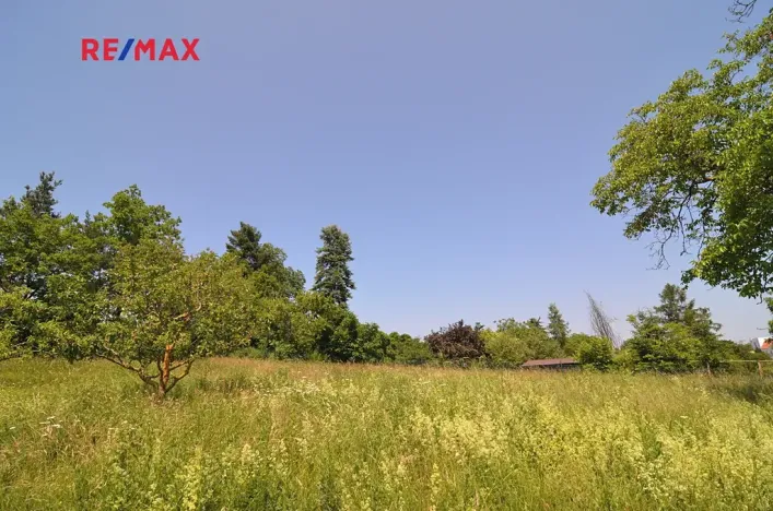 Prodej pozemku pro bydlení, Praha - Lochkov, 1550 m2