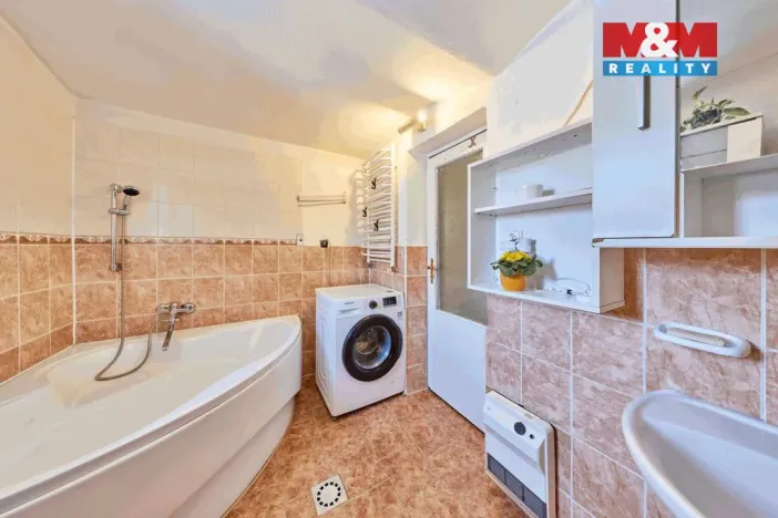 Prodej rodinného domu, Teplice nad Metují - Bohdašín, 236 m2