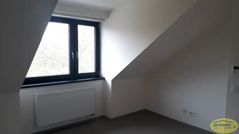 Pronájem bytu 2+kk, Hlušovice, Hlavní, 38 m2