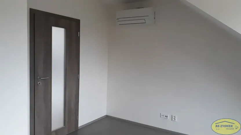 Pronájem bytu 2+kk, Hlušovice, Hlavní, 38 m2