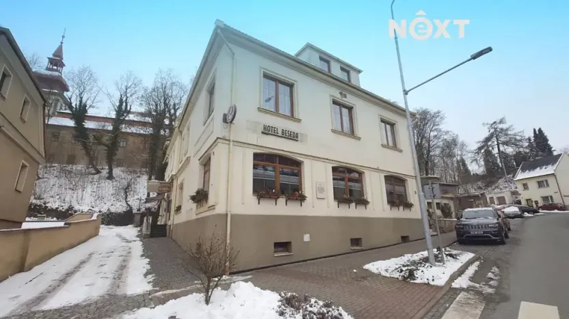 Prodej podílu restaurace, Mimoň, Nádražní, 1100 m2