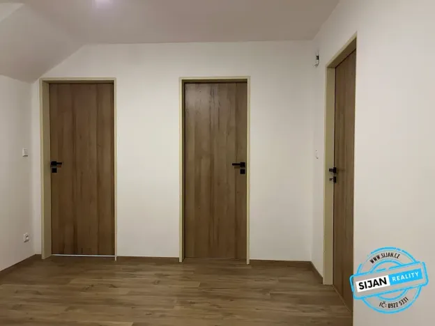 Pronájem bytu 3+kk, Opava, Okruhy, 87 m2