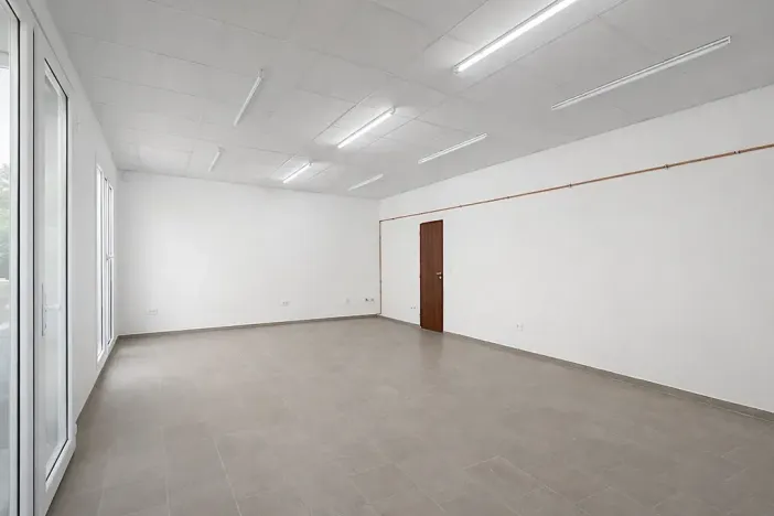 Pronájem obchodního prostoru, Brno, Merhautova, 34 m2