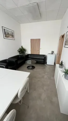 Pronájem kanceláře, Pardubice, Na Spravedlnosti, 15 m2