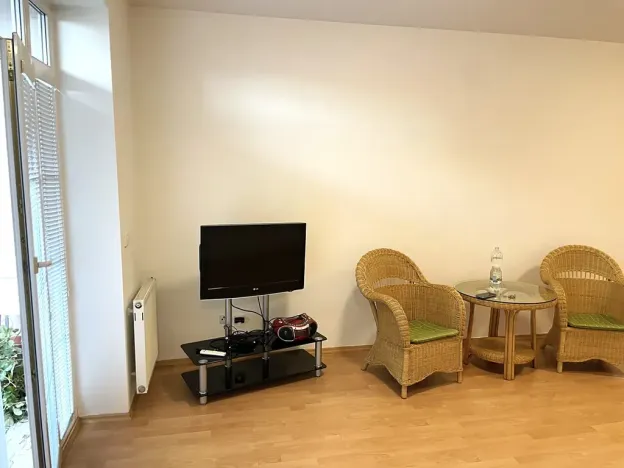 Prodej bytu 1+kk, Vestec, Ve Stromkách, 45 m2