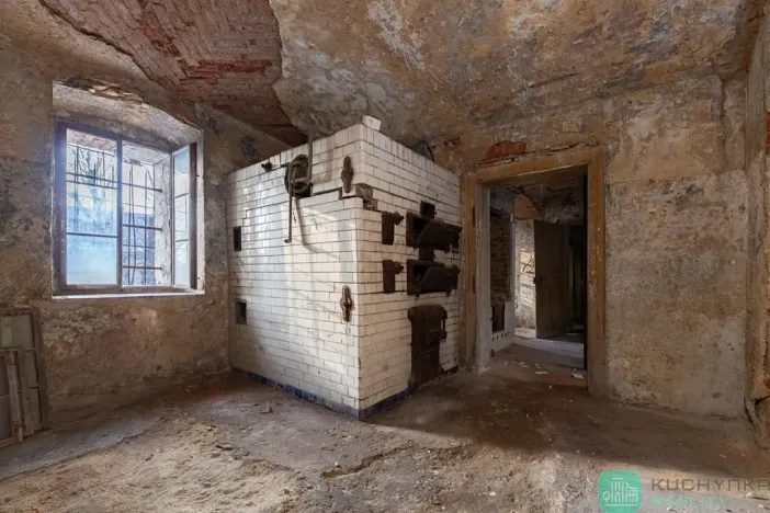 Prodej rodinného domu, Duchcov, G. Casanovy, 500 m2