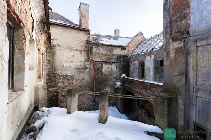 Prodej rodinného domu, Duchcov, G. Casanovy, 500 m2