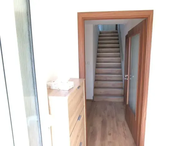 Pronájem rodinného domu, Holubice, 171 m2