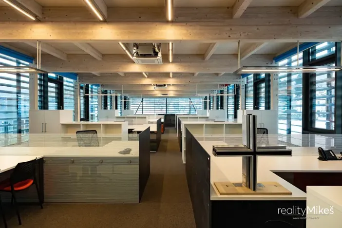 Prodej výrobních prostor, Liberec, Malodoubská, 3613 m2