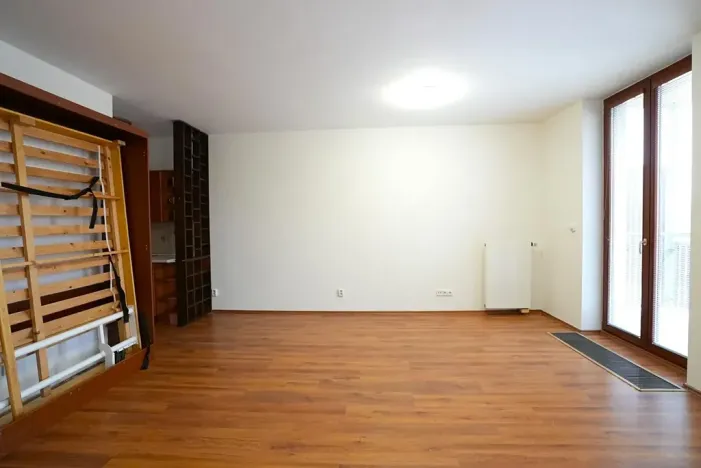 Pronájem bytu 1+kk, Beroun, U Židovského hřbitova, 41 m2