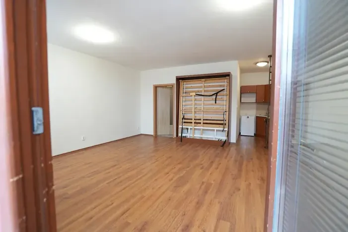 Pronájem bytu 1+kk, Beroun, U Židovského hřbitova, 41 m2