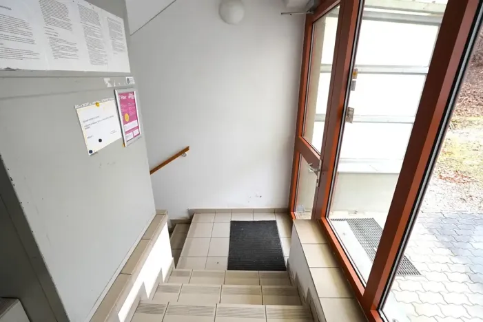 Pronájem bytu 1+kk, Beroun, U Židovského hřbitova, 41 m2