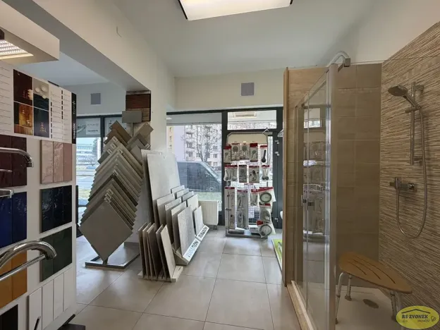 Pronájem obchodního prostoru, Kroměříž, Tovačovského, 101 m2