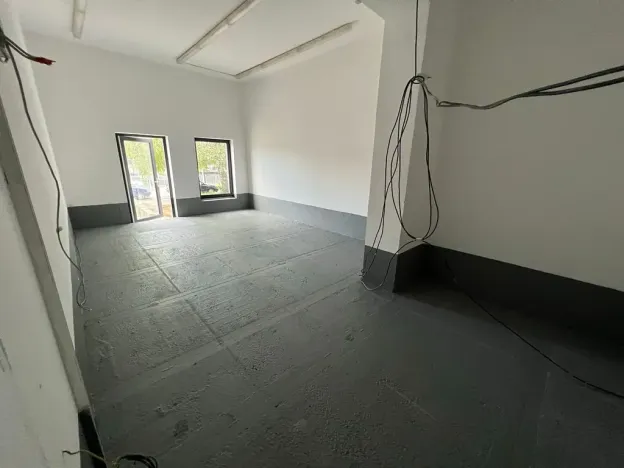 Prodej skladu, Praha - Horní Počernice, Komárovská, 210 m2