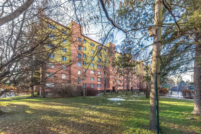 Pronájem bytu 1+1, Praha - Záběhlice, Sasanková, 36 m2