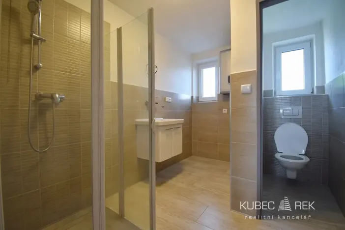 Pronájem bytu 2+1, Tábor, Zavadilská, 60 m2