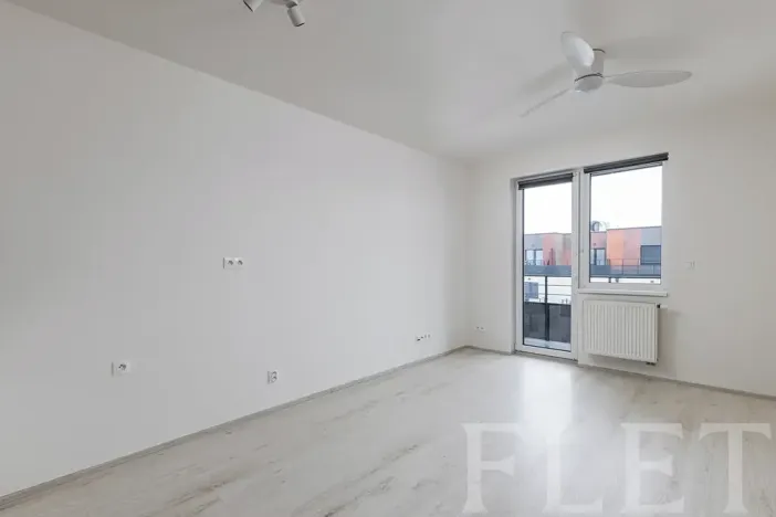 Pronájem bytu 1+kk, Praha - Letňany, Škrábkových, 28 m2