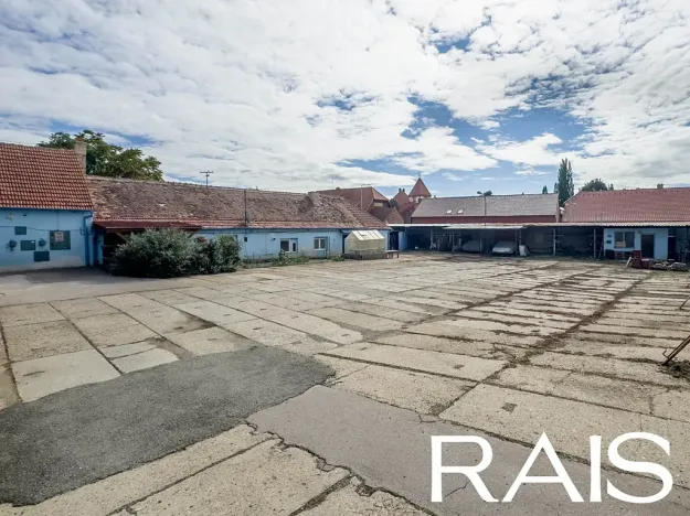 Prodej komerční nemovitosti, Brno, 692 m2