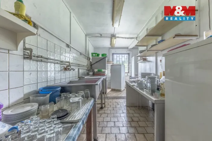 Prodej restaurace, Plavy, 500 m2