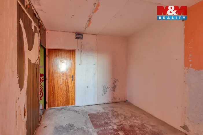 Pronájem bytu 4+1, Rovná, 80 m2