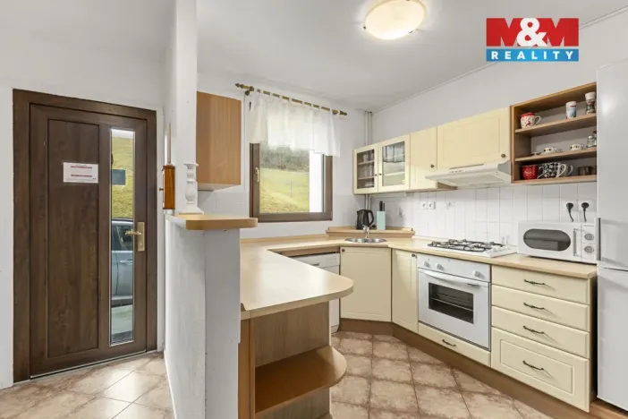 Prodej rodinného domu, Benecko - Horní Štěpanice, 180 m2