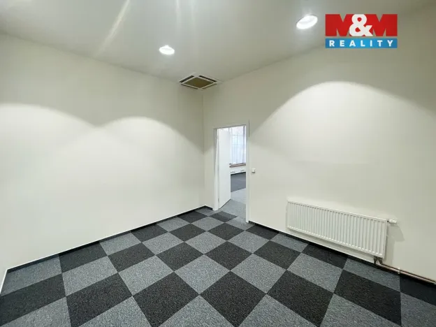 Pronájem obchodního prostoru, Ústí nad Labem - Ústí nad Labem-centrum, Velká Hradební, 280 m2