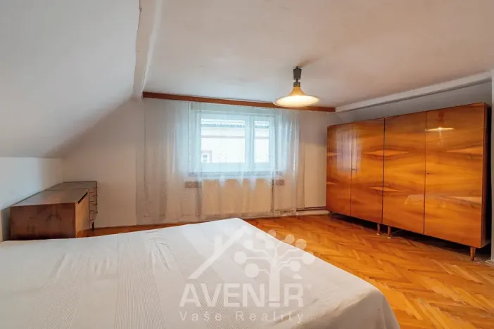 Prodej rodinného domu, Mukařov, 189 m2