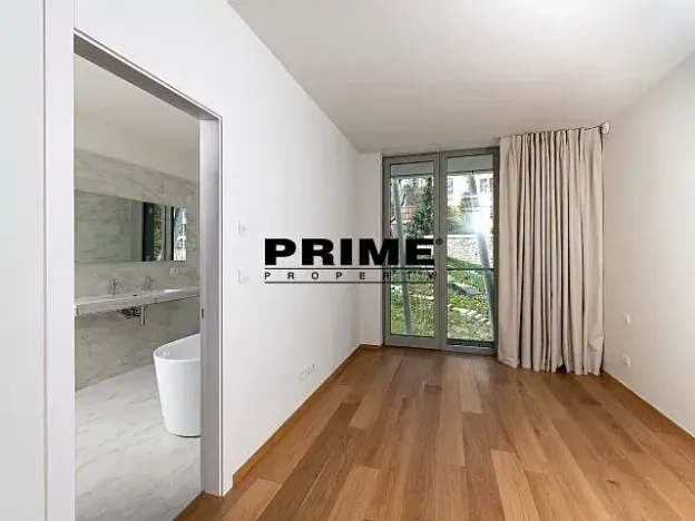 Pronájem bytu 4+kk, Praha - Smíchov, Holečkova, 212 m2