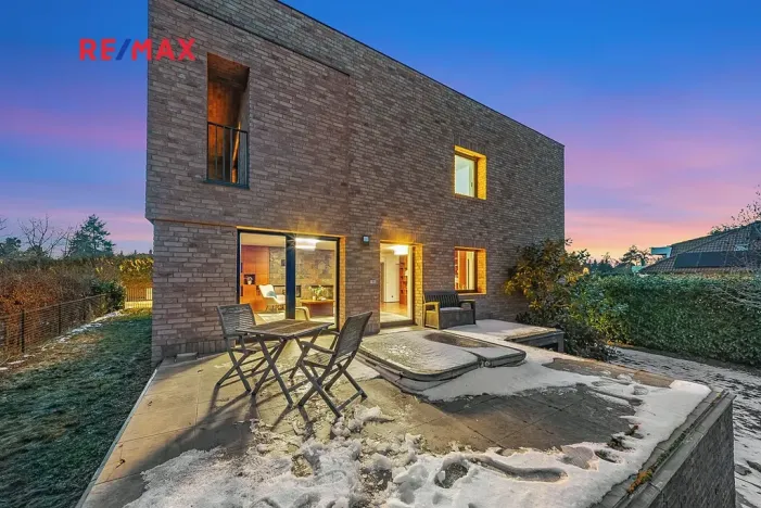 Prodej vily, Praha - Klánovice, Zádražanská, 330 m2