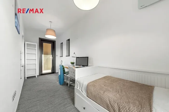 Prodej vily, Praha - Klánovice, Zádražanská, 330 m2