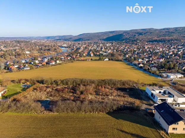 Prodej pozemku pro bydlení, Řevnice, nám. Krále Jiřího z Poděbrad, 1767 m2