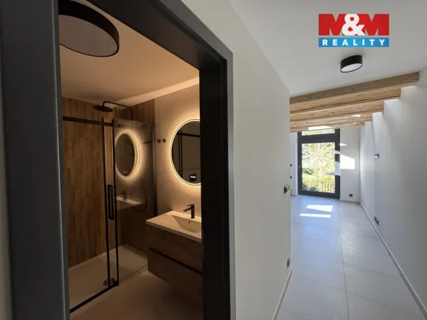 Pronájem atypického bytu, Klášterec nad Ohří, Chomutovská, 53 m2