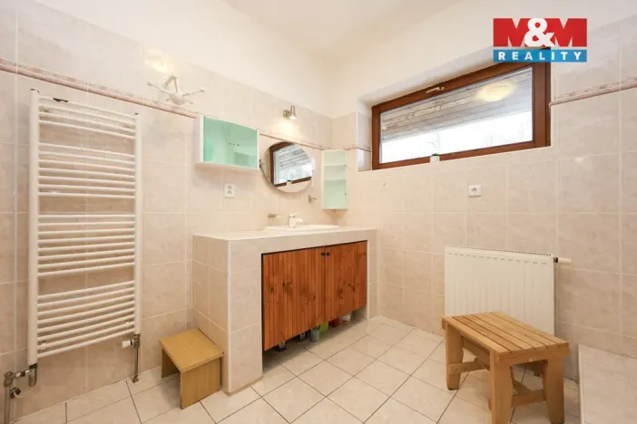 Pronájem rodinného domu, Luká - Střemeníčko, 262 m2