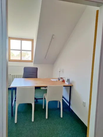 Pronájem kanceláře, Uherské Hradiště, Otakarova, 15 m2