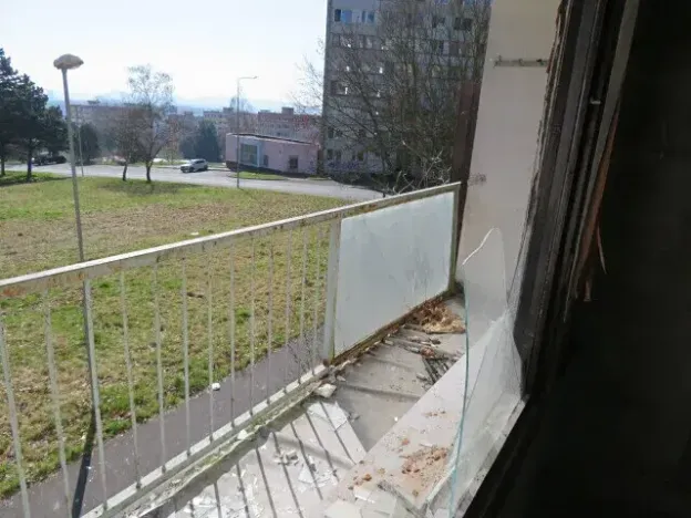 Dražba pozemku, Praha, 877 m2