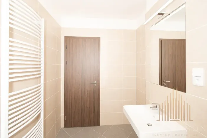 Pronájem bytu 1+kk, Kralupy nad Vltavou, Nádražní, 39 m2