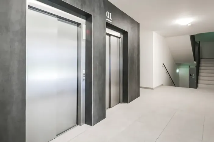 Pronájem bytu 1+kk, Praha - Karlín, Breitfeldova, 40 m2