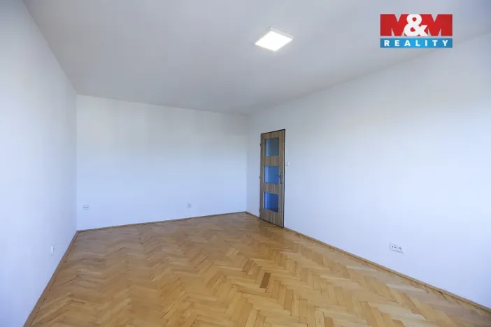 Pronájem bytu 1+1, Plzeň - Doubravka, Železničářská, 41 m2