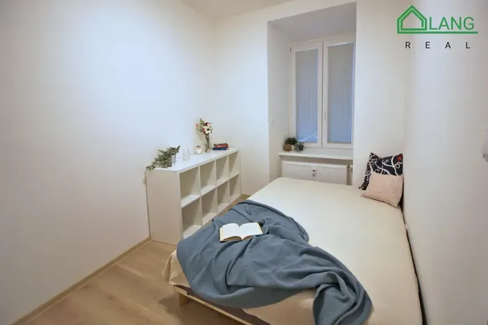 Pronájem bytu 1+kk, Brno, Francouzská, 27 m2