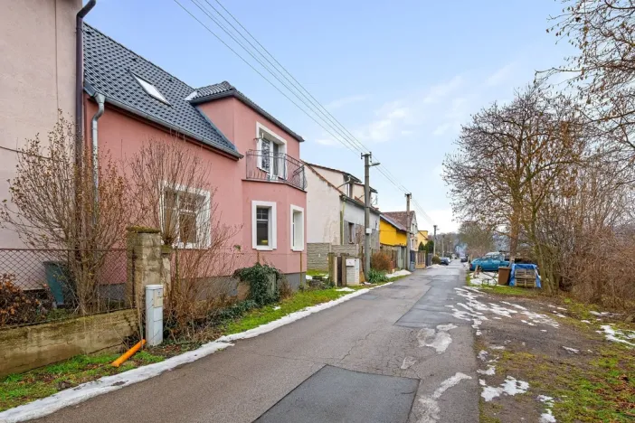 Prodej rodinného domu, Libčice nad Vltavou, Pod Viničkou, 108 m2