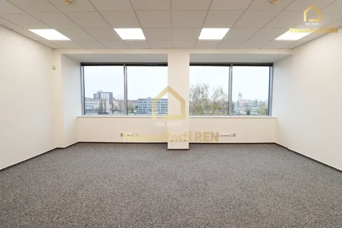 Pronájem kanceláře, Ostrava, Varenská, 275 m2