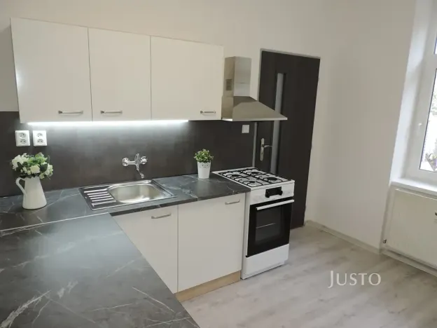 Pronájem bytu 2+1, Přerov, Hranická, 58 m2