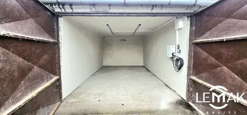 Pronájem garáže, Olomouc, Bartošova, 16 m2