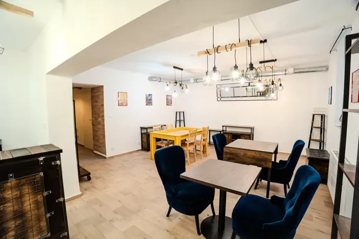 Pronájem obchodního prostoru, Praha - Vinohrady, Řipská, 92 m2