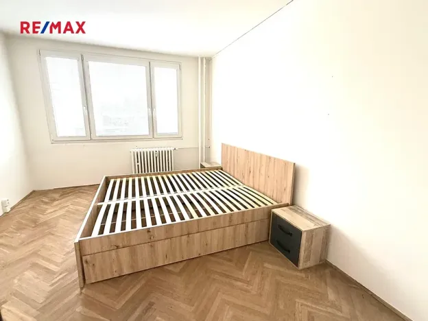 Pronájem bytu 3+1, Praha - Strašnice, Gutova, 67 m2