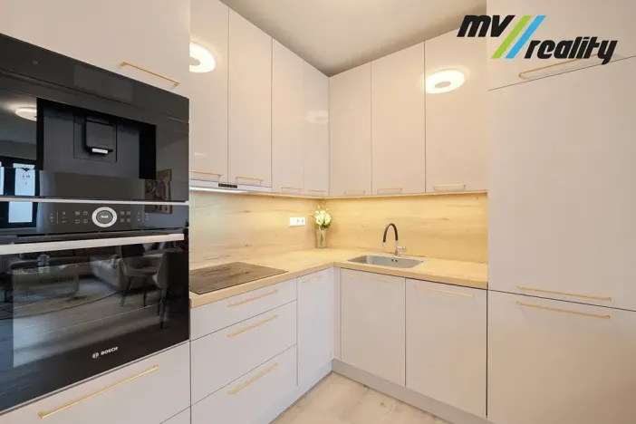 Prodej bytu 4+kk, Poděbrady, Dykova, 81 m2