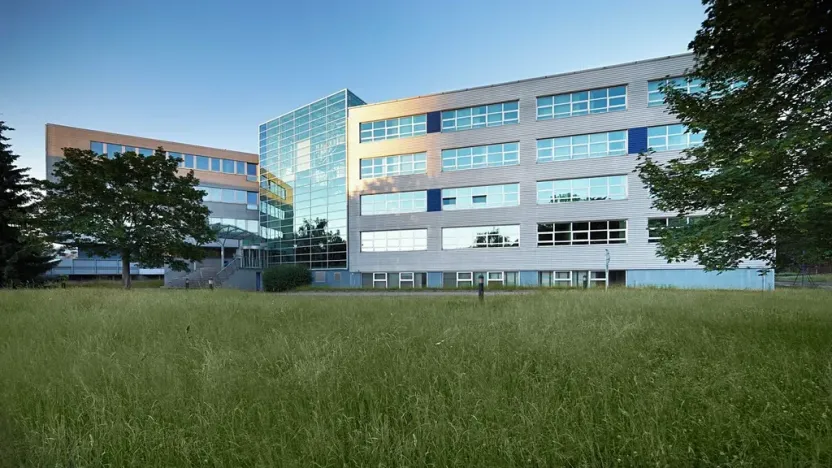 Pronájem kanceláře, Praha - Strašnice, Třebohostická, 628 m2